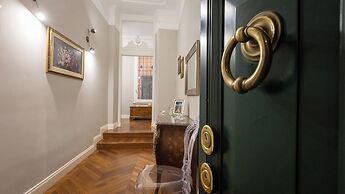 Rental in Rome Gregoriana Apartment