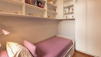 Rental in Rome Gregoriana Apartment