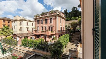Rental in Rome Karan's Suite Apartment
