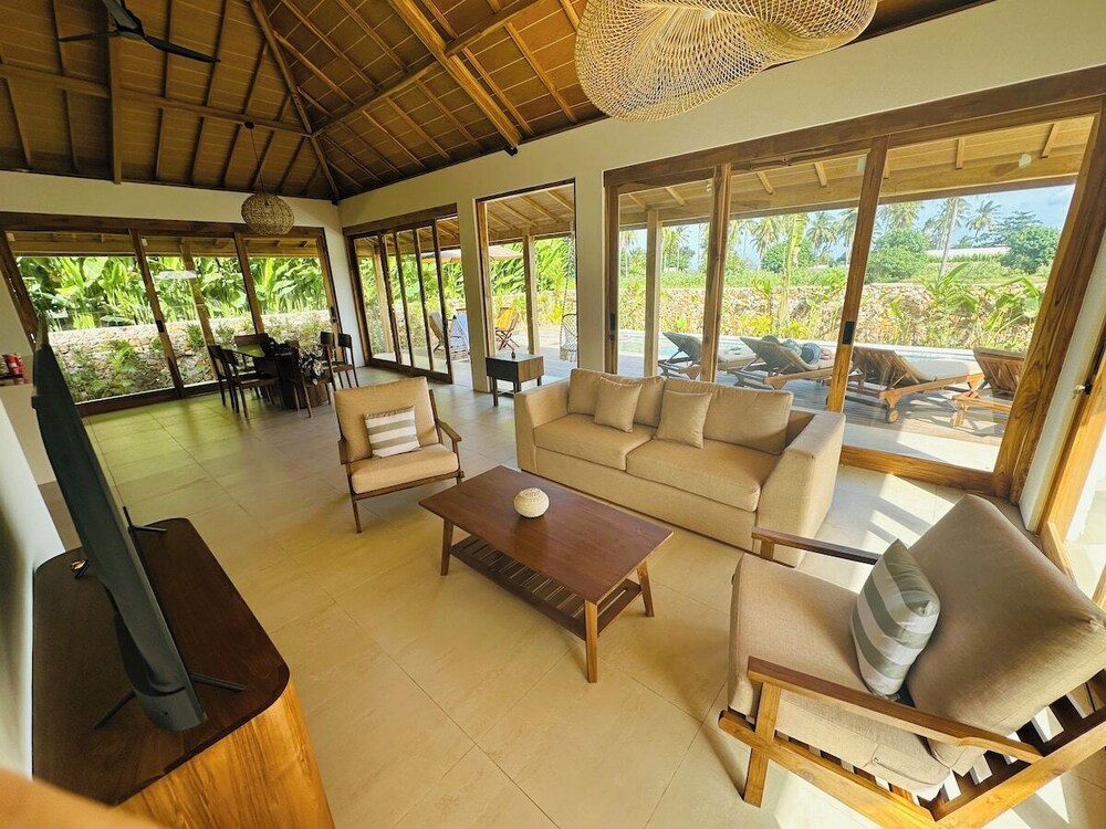 Villa Lily Bay