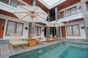 Casa Nika Suites Seminyak