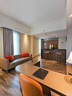 Astanaraya Suites Hotel