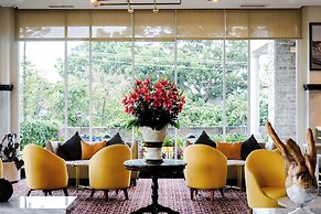 Astanaraya Suites Hotel
