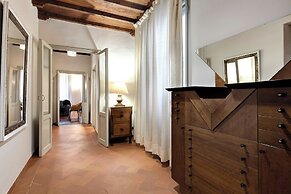 Pergola Apartment by Mamo Florence
