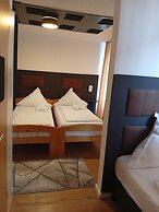 Niehler Hotel