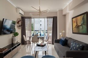 Shalom Tower By YellowKey