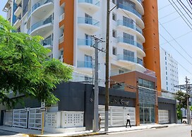 Shalom Tower By YellowKey