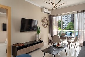 Shalom Tower By YellowKey