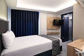 Nas Corner Hotel