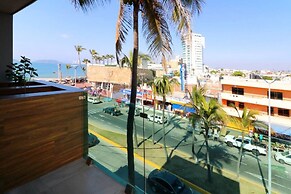 Reginas Apartments