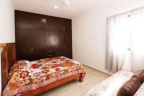 Reginas Apartments