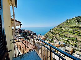 The Manarola Sea View