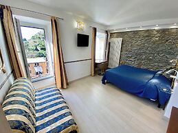 The Manarola Sea View