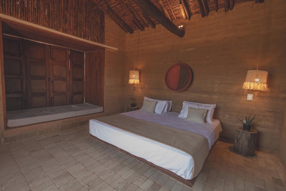 Hotel Ambil