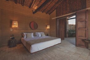 Hotel Ambil