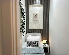Atelier Partition Room in Tecom