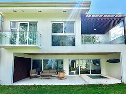 New 4bdr Ocean Mountain View Villa - Mar a Mar