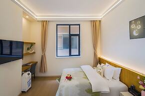 Shangri-La Chenxia Courtyard Homestay