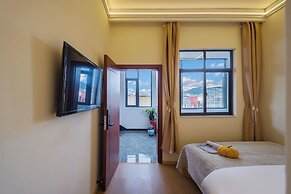 Shangri-La Chenxia Courtyard Homestay