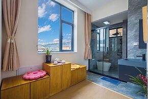 Shangri-La Chenxia Courtyard Homestay