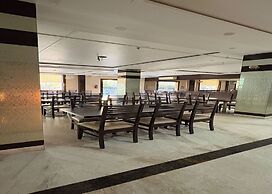 Hotel Girraj Inn