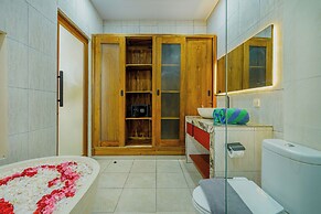 3-bedroom Private pool villa City Sanur