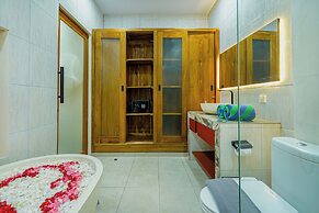 3-bedroom Private pool villa City Sanur
