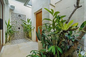 3-bedroom Private pool villa City Sanur