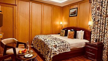 Kashmir Mahal Resorts by Stay Pattern