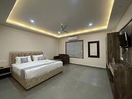 Tiger Inn Beach Resort