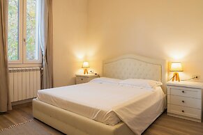 Emilia Suite Home