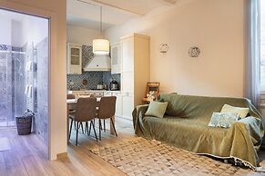 Emilia Suite Home