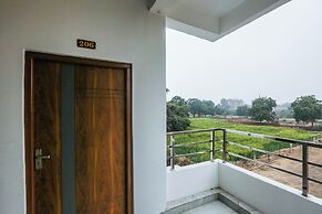 Hotel The Viraj Palace