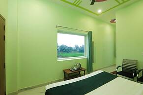 Hotel The Viraj Palace