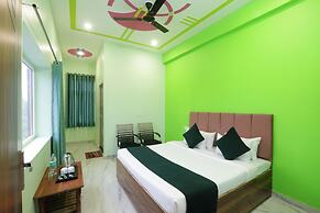 Hotel The Viraj Palace
