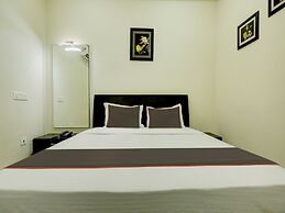 Collection O Ovel Hotel Grand