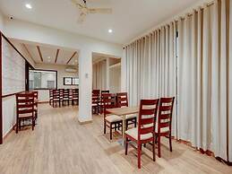 Collection O Ovel Hotel Grand