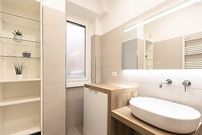 Rental in Rome Matilde Modern Apartment