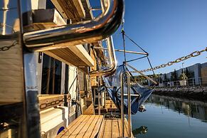 The Homeboat Company Albufeira