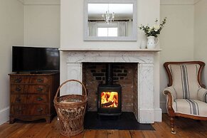 Victorian House Sleeps 14 Pool and Gardens