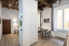 Rental in Rome Navona Modern Apartment