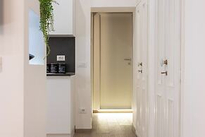 Rental in Rome Navona Modern Apartment