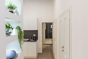 Rental in Rome Navona Modern Apartment