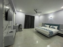 Sunrise Dreamworld Resort
