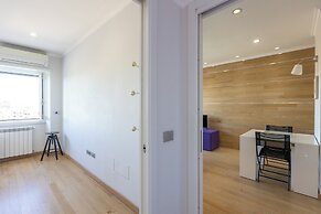 Rental in Rome Pyramid View Apartment
