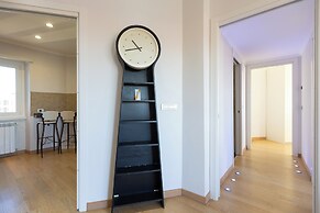 Rental in Rome Pyramid View Apartment