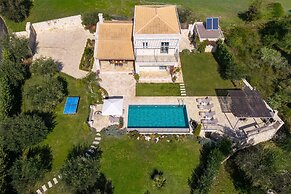 Mateo Stone Villa in Kato Korakiana