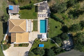 Mateo Stone Villa in Kato Korakiana