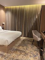 LYVAN HOTEL