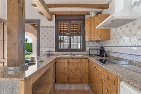 Casa con piscina compartida Conil de 5